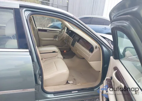 2006 Lincoln Town Car Signature из США, поврежденный, VIN 1LNHM81W86Y609819